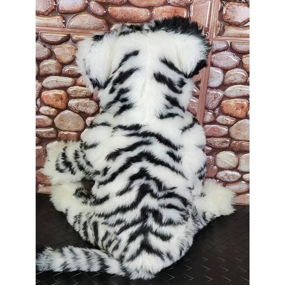 Wowee White Siberian Tiger Cub Interactive 15” Plush Toy #A28 - Picture 4 of 8
